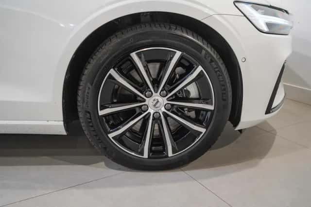 Volvo V60 (2025) thumbnail 7