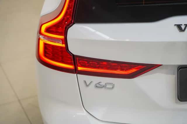 Volvo V60 (2025) thumbnail 8