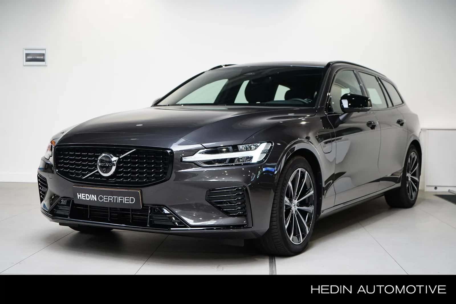 Volvo V60 (2025) — foto 1