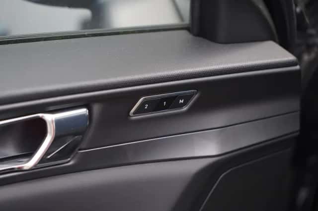 Lynk & Co 01 (2024) thumbnail 14