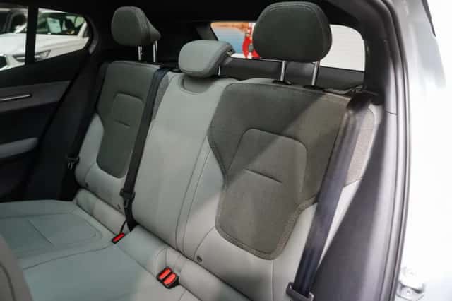 Volvo EX30 (2025) thumbnail 12