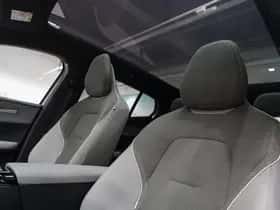 Volvo EX30 (2025) thumbnail 14