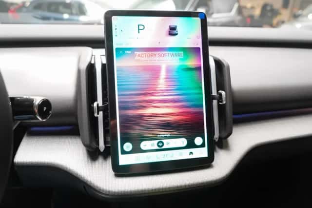 Volvo EX30 (2025) thumbnail 17