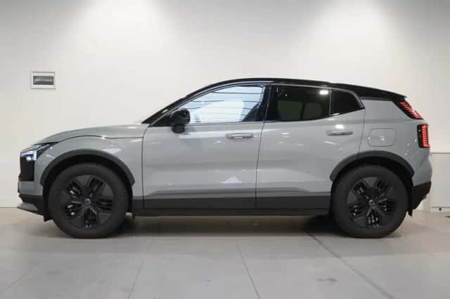 Volvo EX30 (2025) thumbnail 3