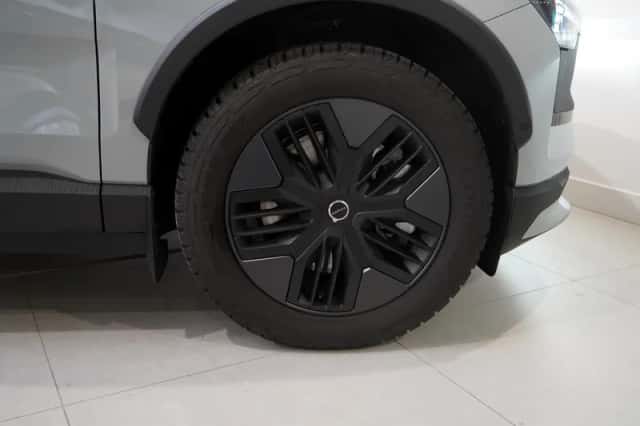 Volvo EX30 (2025) thumbnail 7