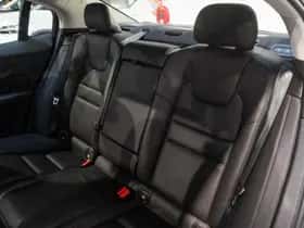 Volvo S60 (2023) thumbnail 13