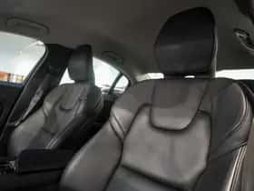 Volvo S60 (2023) thumbnail 16