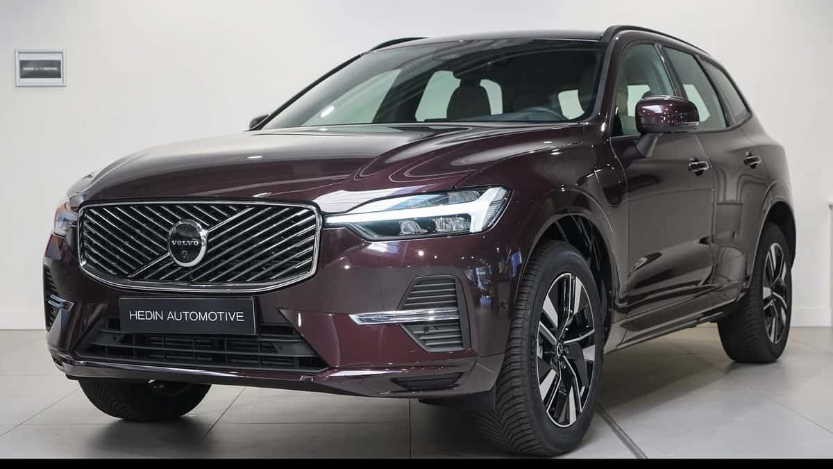Volvo XC60 (2026) — foto 1