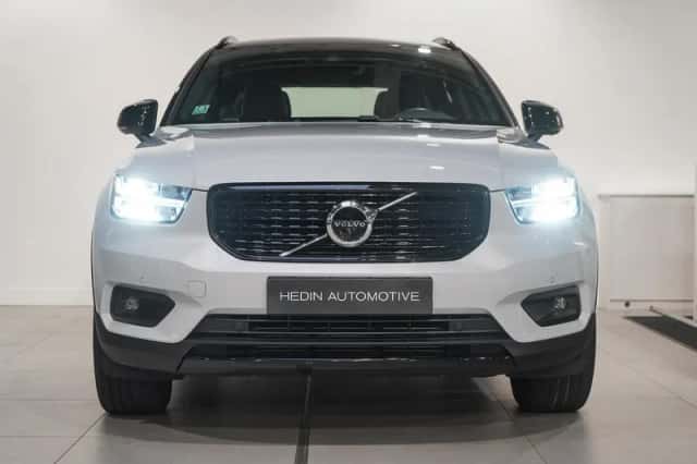 Volvo XC40 (2021) thumbnail 2