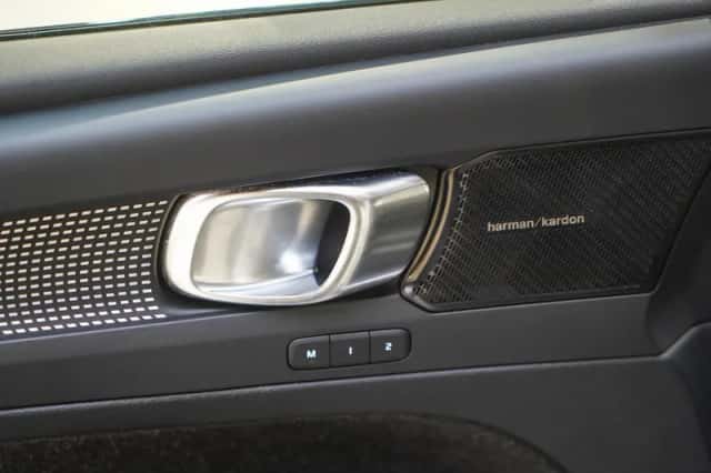 Volvo XC40 (2021) thumbnail 15
