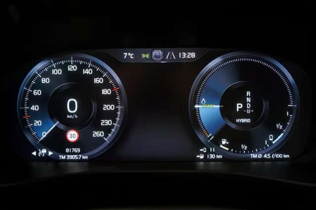 Volvo XC40 (2021) thumbnail 18