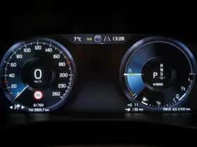 Volvo XC40 (2021) thumbnail 18