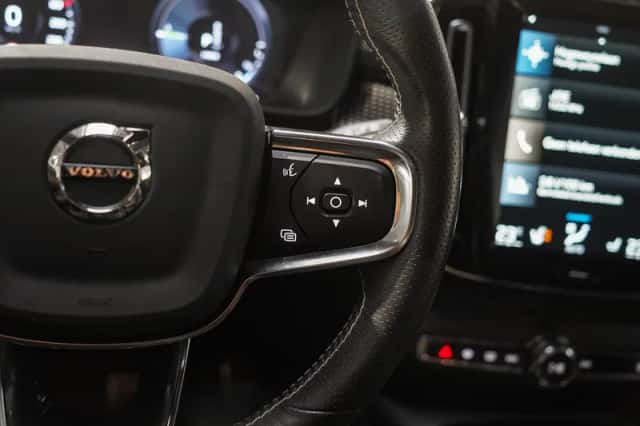 Volvo XC40 (2021) thumbnail 20