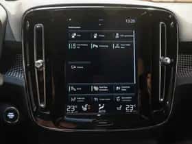Volvo XC40 (2021) thumbnail 25