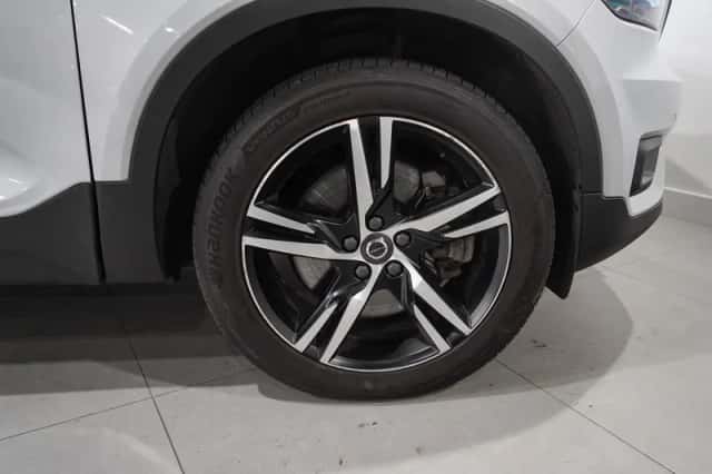 Volvo XC40 (2021) thumbnail 7