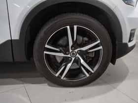 Volvo XC40 (2021) thumbnail 7