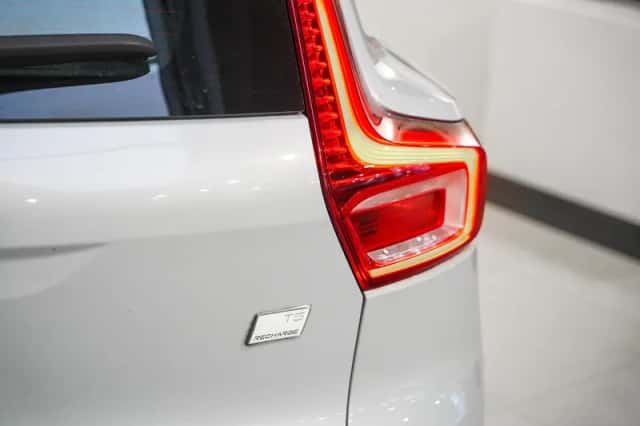 Volvo XC40 (2021) thumbnail 9