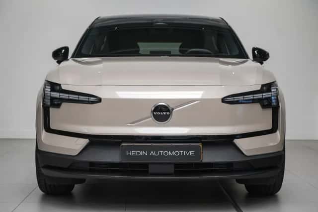 Volvo EX30 (2026) thumbnail 2