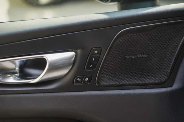 Volvo XC60 (2025) thumbnail 15