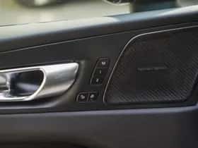 Volvo XC60 (2025) thumbnail 15