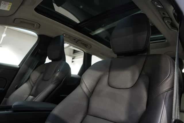 Volvo XC60 (2025) thumbnail 17