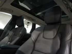Volvo XC60 (2025) thumbnail 17