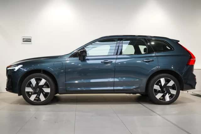 Volvo XC60 (2025) thumbnail 3