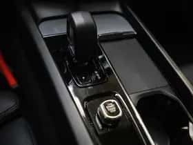 Volvo XC60 (2025) thumbnail 28