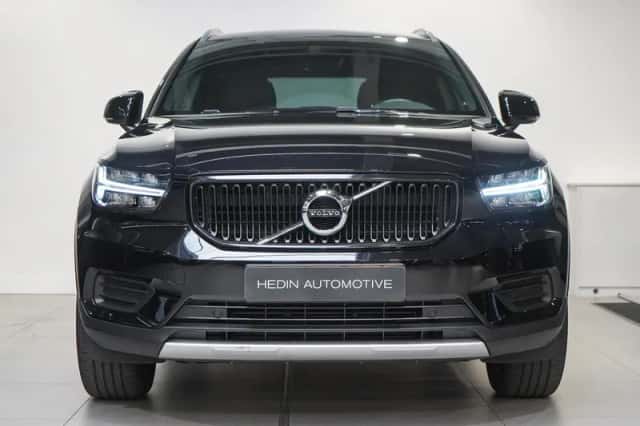 Volvo XC40 (2022) thumbnail 2