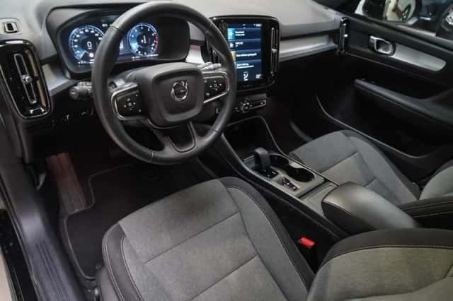 Volvo XC40 (2022) thumbnail 11