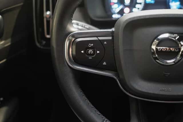 Volvo XC40 (2022) thumbnail 17
