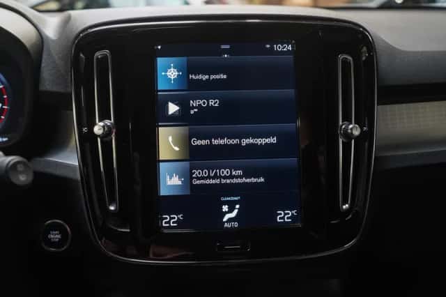 Volvo XC40 (2022) thumbnail 19