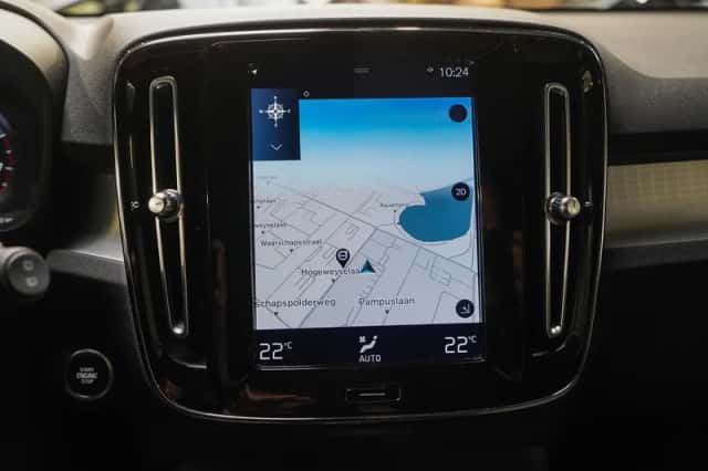 Volvo XC40 (2022) thumbnail 20
