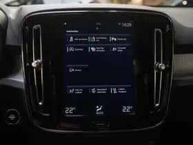 Volvo XC40 (2022) thumbnail 23