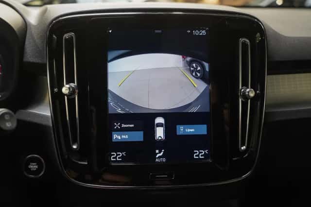 Volvo XC40 (2022) thumbnail 25