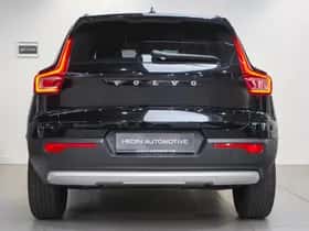 Volvo XC40 (2022) thumbnail 5