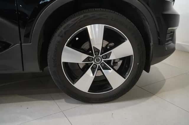 Volvo XC40 (2022) thumbnail 7