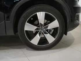 Volvo XC40 (2022) thumbnail 7