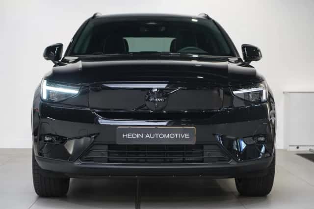 Volvo EX40 (2025) thumbnail 2