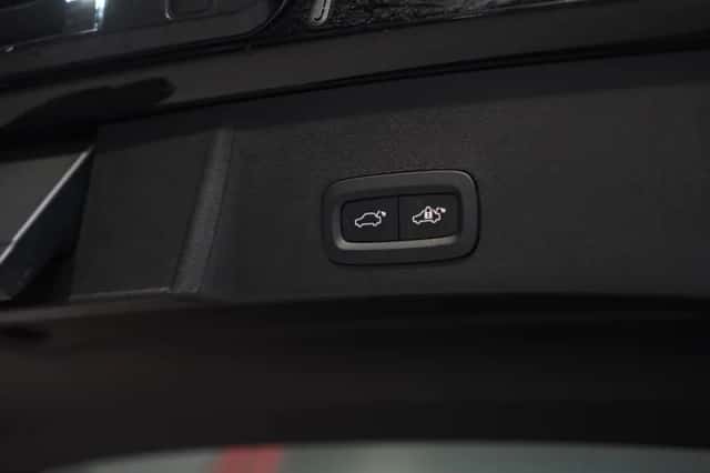 Volvo EX40 (2025) thumbnail 11