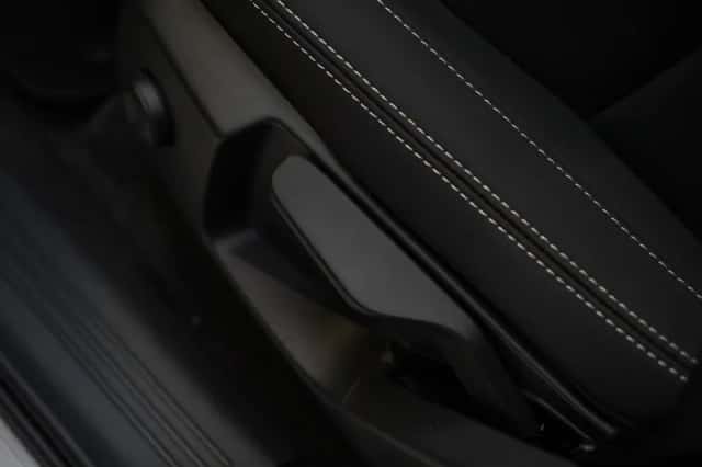 Volvo EX40 (2025) thumbnail 15