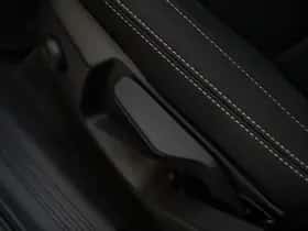 Volvo EX40 (2025) thumbnail 15