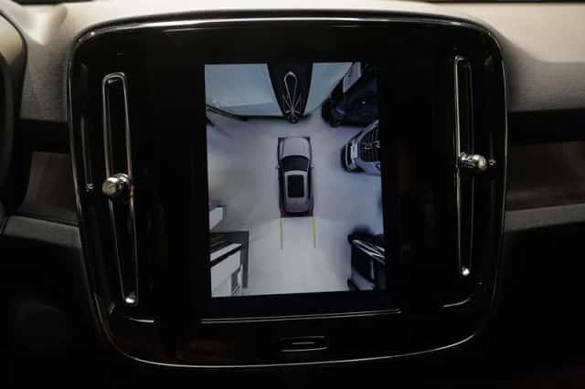 Volvo EX40 (2025) thumbnail 25