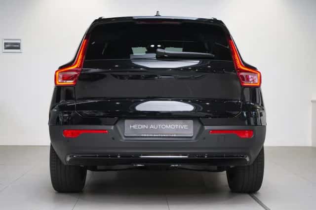 Volvo EX40 (2025) thumbnail 5