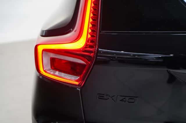 Volvo EX40 (2025) thumbnail 8