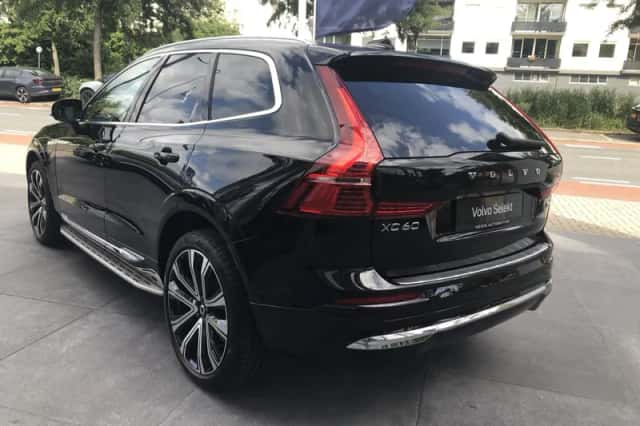Volvo XC60 (2025) thumbnail 3