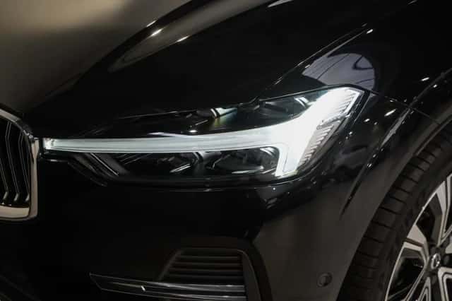 Volvo XC60 (2025) thumbnail 4