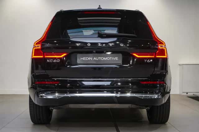 Volvo XC60 (2025) thumbnail 5