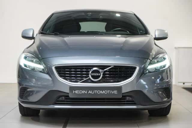 Volvo V40 (2020) thumbnail 2