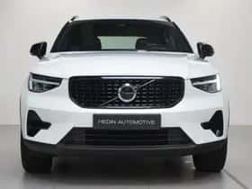 Volvo XC40 (2025) thumbnail 2